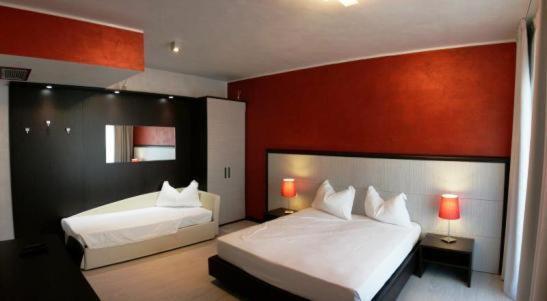 住宿加早餐  La Casa Degli Angeli   Agli Angeli Ristorante Pizzeria