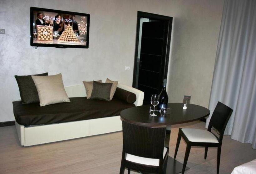 住宿加早餐  La Casa Degli Angeli   Agli Angeli Ristorante Pizzeria