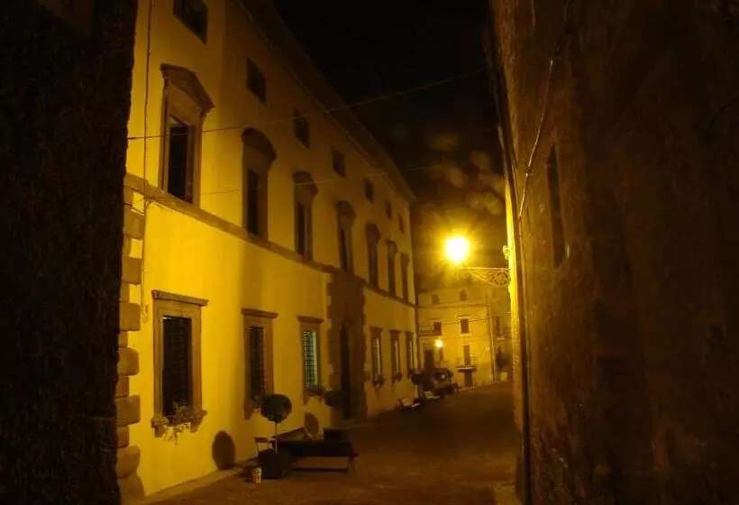 Aamiaismajoitus (B&B) Palazzo Orsini