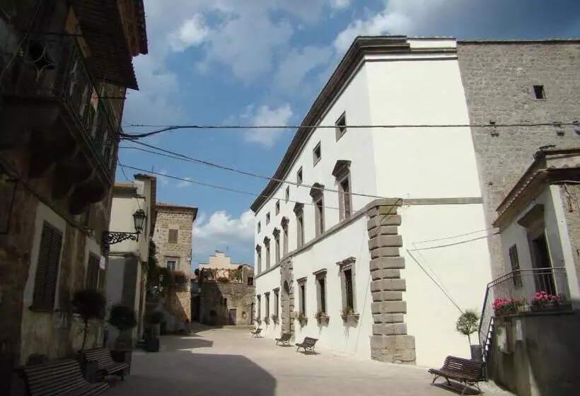 Aamiaismajoitus (B&B) Palazzo Orsini