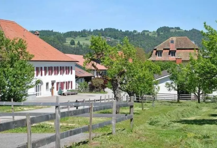 ホテル Centre De Sornetan