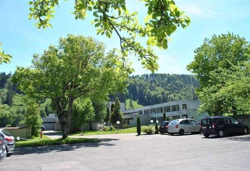 酒店 Centre De Sornetan