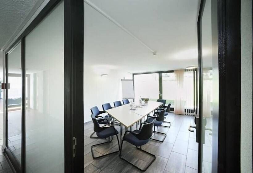 酒店 Centre De Sornetan