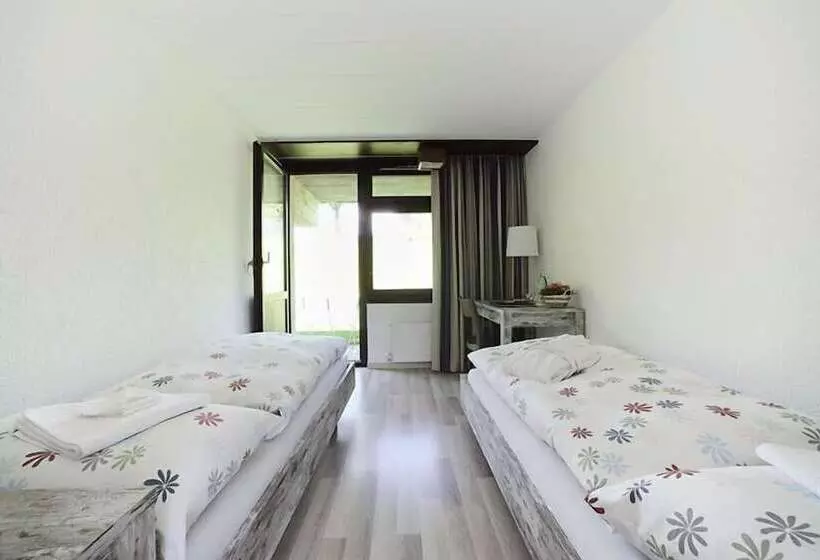 ホテル Centre De Sornetan