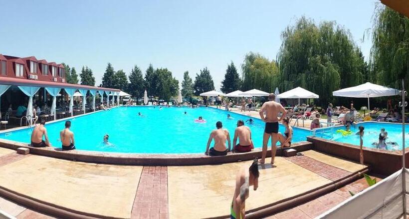 Отель Complex Racic