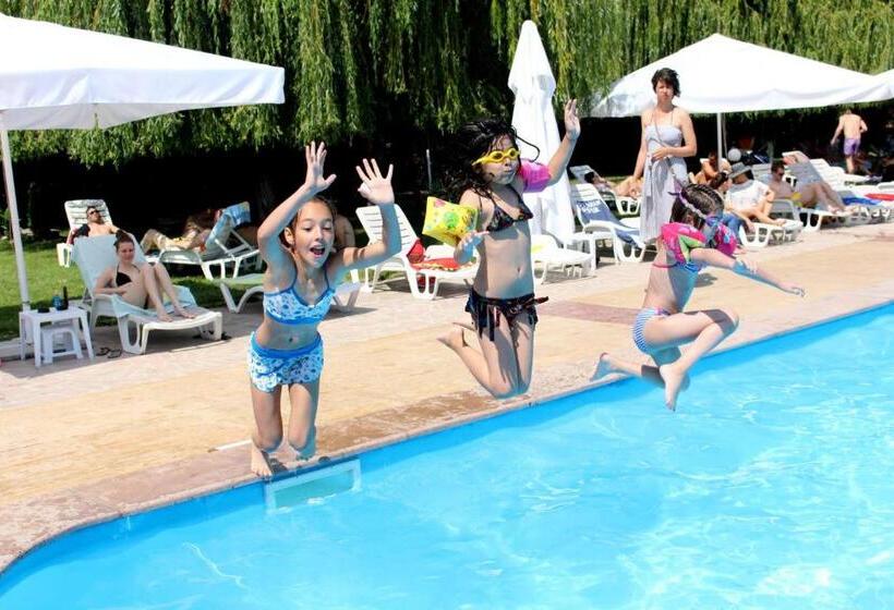 Отель Complex Racic