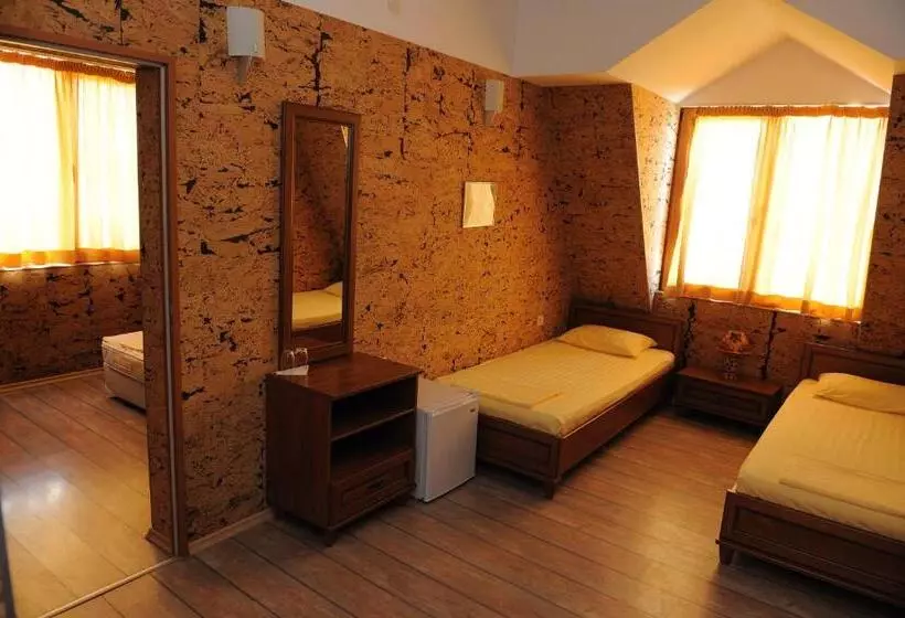 Hotelli Complex Racic