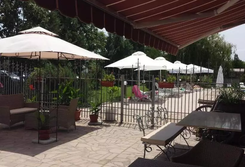 Hotelli Complex Racic