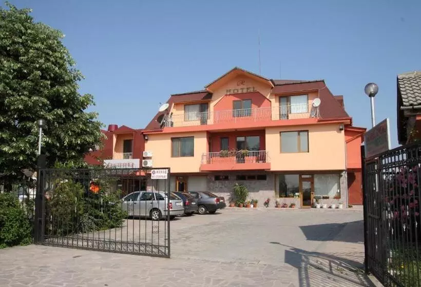 Hotelli Complex Racic