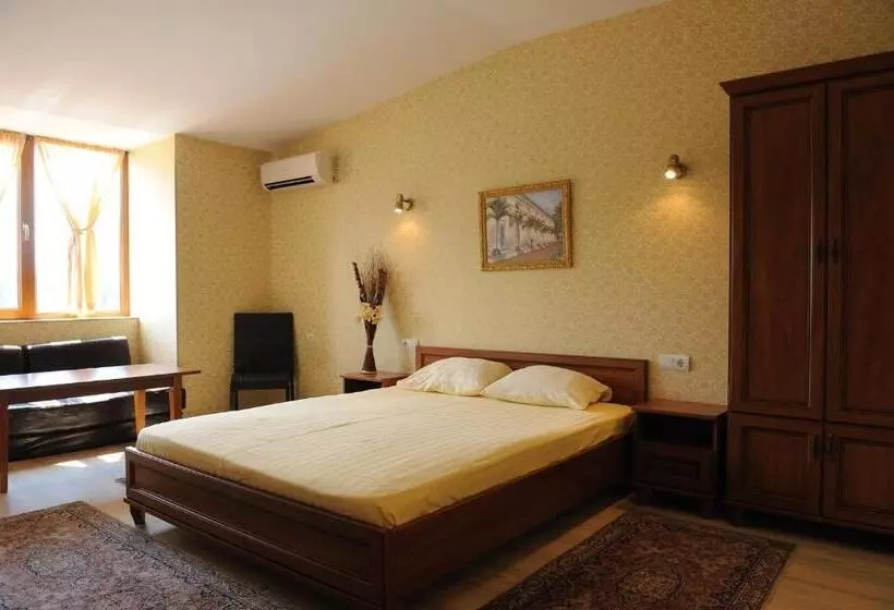 Hotelli Complex Racic