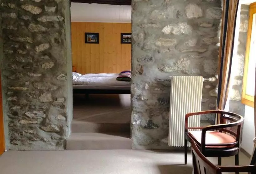 ホテル De La Sage