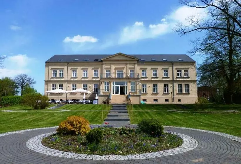 Hotelli Gut Gnewikow