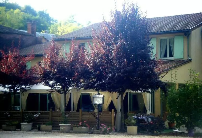 Hotelli Hôtel Auberge De La Nauze