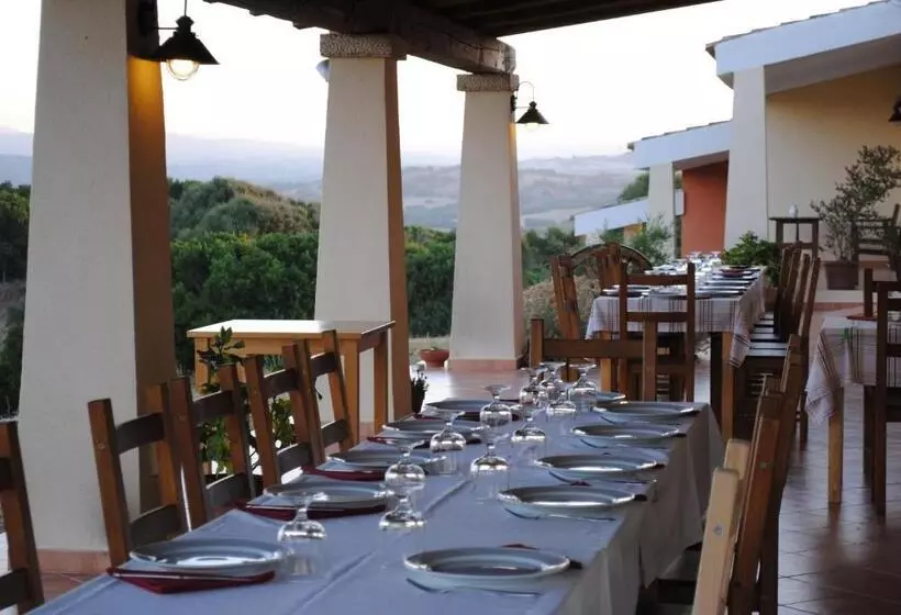 هتل Locanda Rurale Lu Salconi