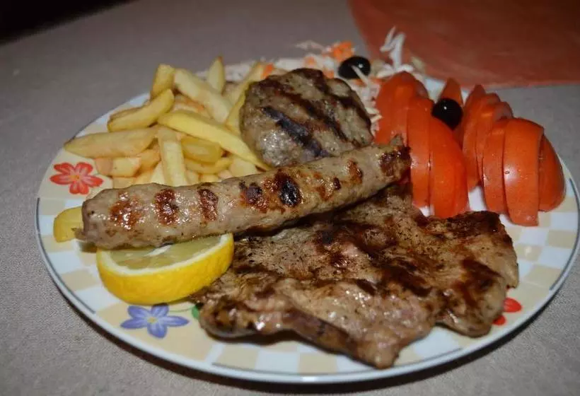 ペンション The Old House Guest House