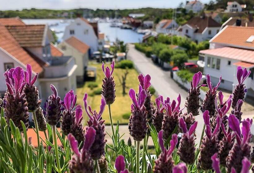 Skaftö Hotell Villa Lönndal, Grundsund