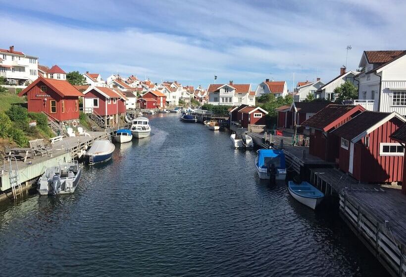 Skaftö Hotell Villa Lönndal, Grundsund