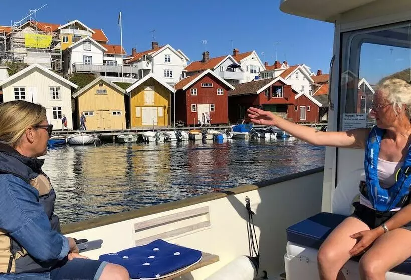 Skaftö Hotell Villa Lönndal, Grundsund