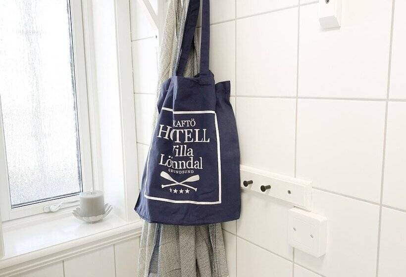 Skaftö Hotell Villa Lönndal, Grundsund