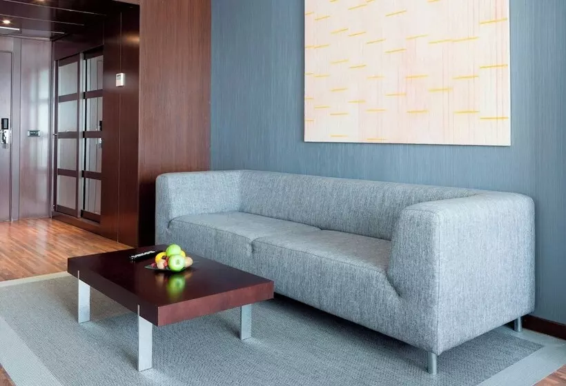 Ac Hotel Coslada Aeropuerto By Marriott