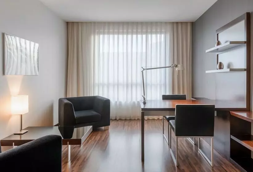 Ac Hotel Coslada Aeropuerto By Marriott