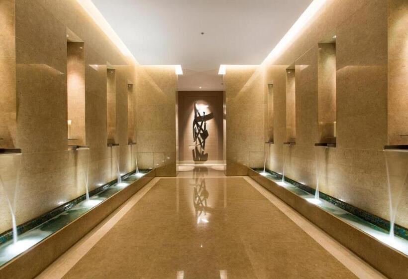 Four Seasons Hotel Riyadh