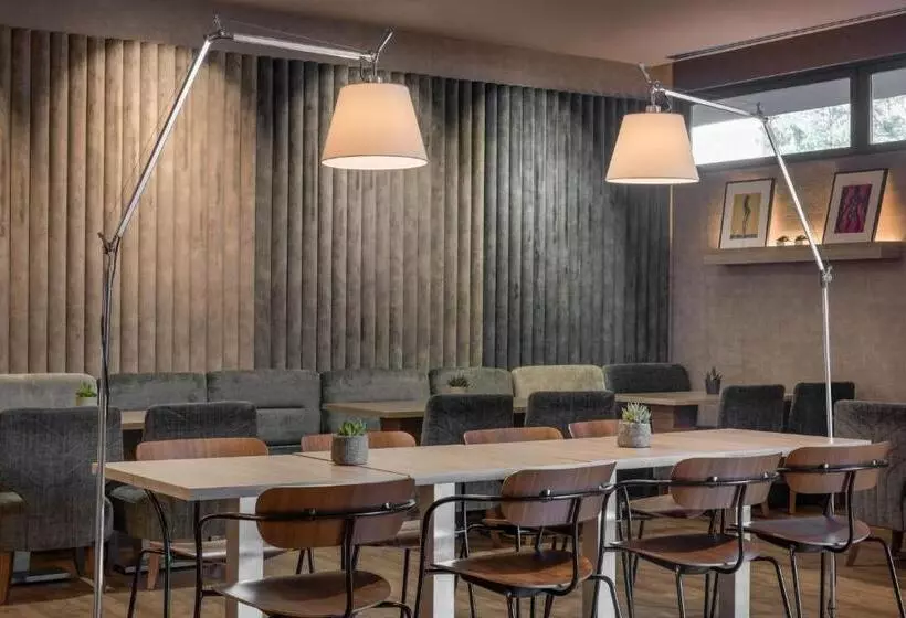 Ac Hotel Coslada Aeropuerto By Marriott