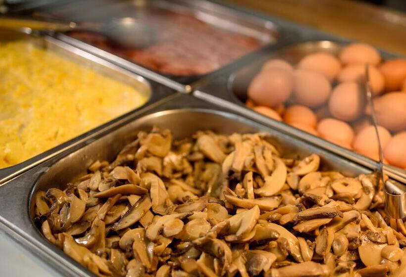 فندق Afroditi Venus Beach Resort