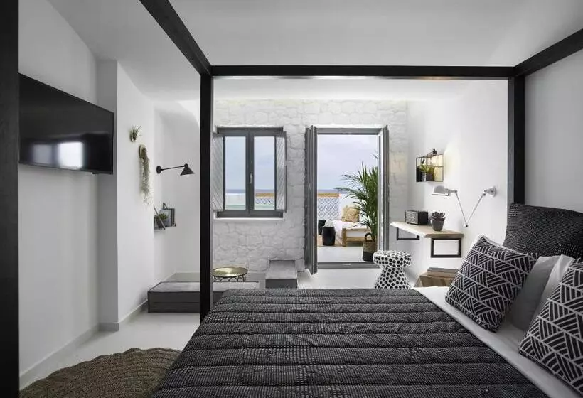 هتل Afroditi Venus Beach Resort