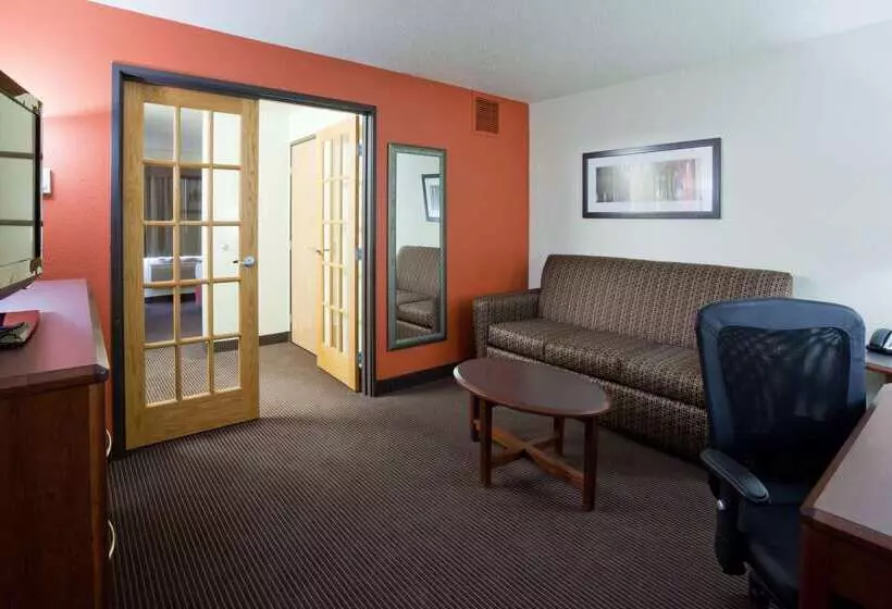 ホテル Americinn By Wyndham Grafton