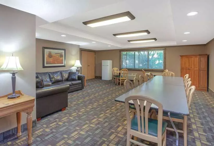 Отель Americinn By Wyndham Stillwater