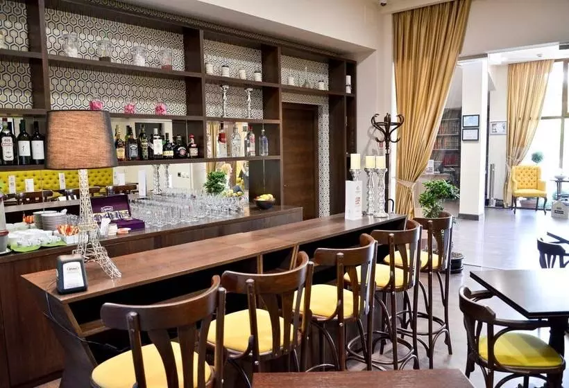 Hotel Capitolina City Chic