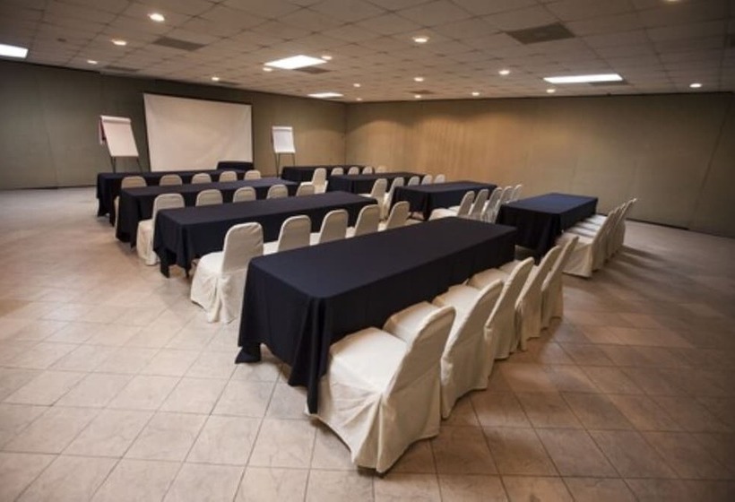 Otel El Camino Inn & Suites