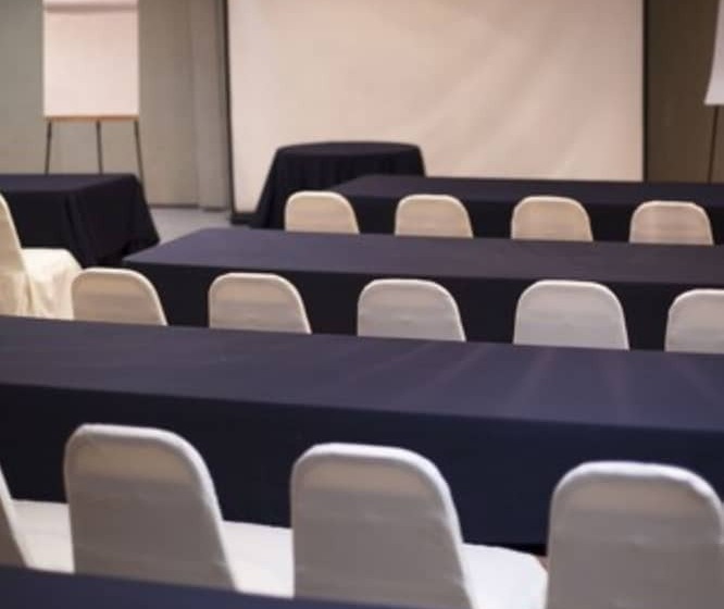 Otel El Camino Inn & Suites