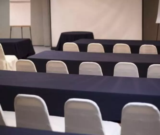 Отель El Camino Inn & Suites