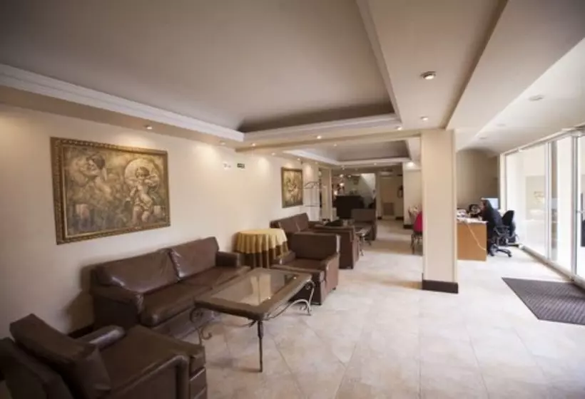 Отель El Camino Inn & Suites