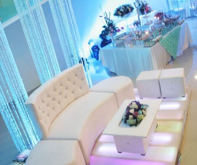 Otel El Camino Inn & Suites