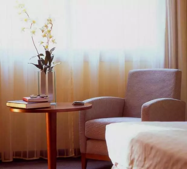 فندق Elba Almeria Business & Convention