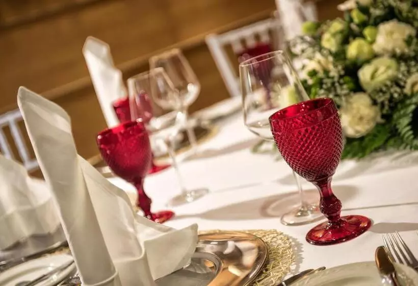 فندق Elba Almeria Business & Convention