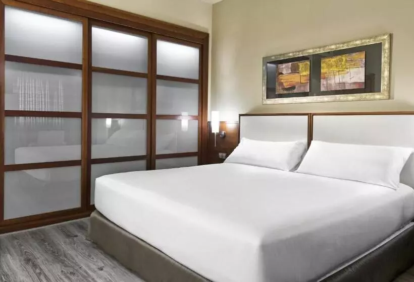 فندق Elba Almeria Business & Convention