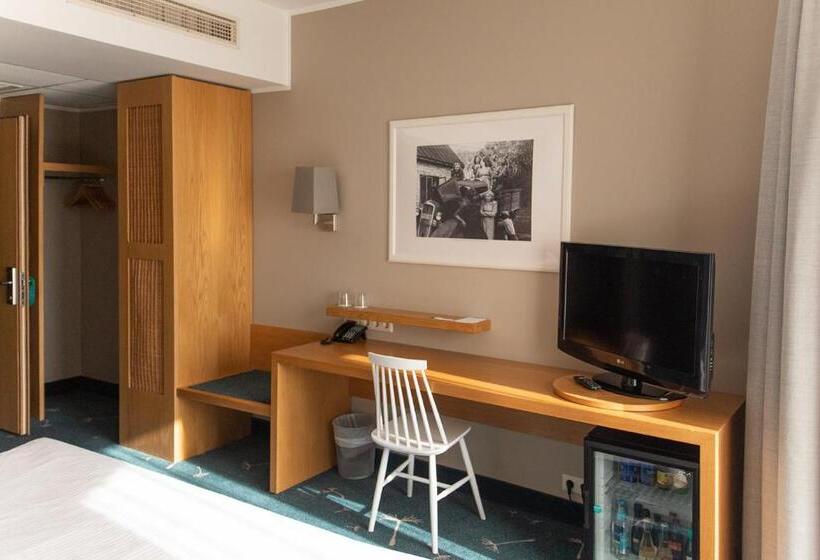 هتل Georg Ots Spa