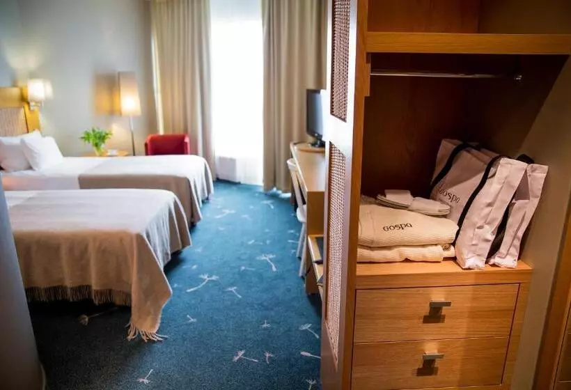 酒店 Georg Ots Spa