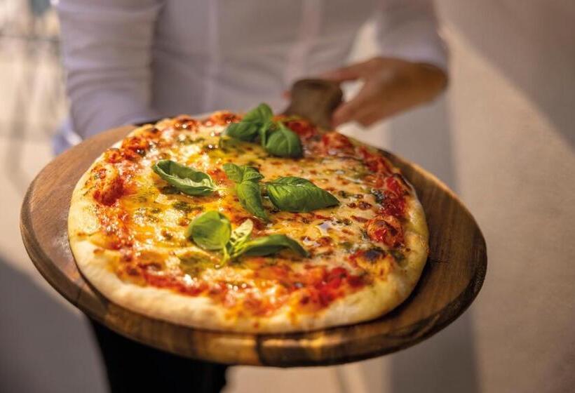 هتل Maistra Select Astarea