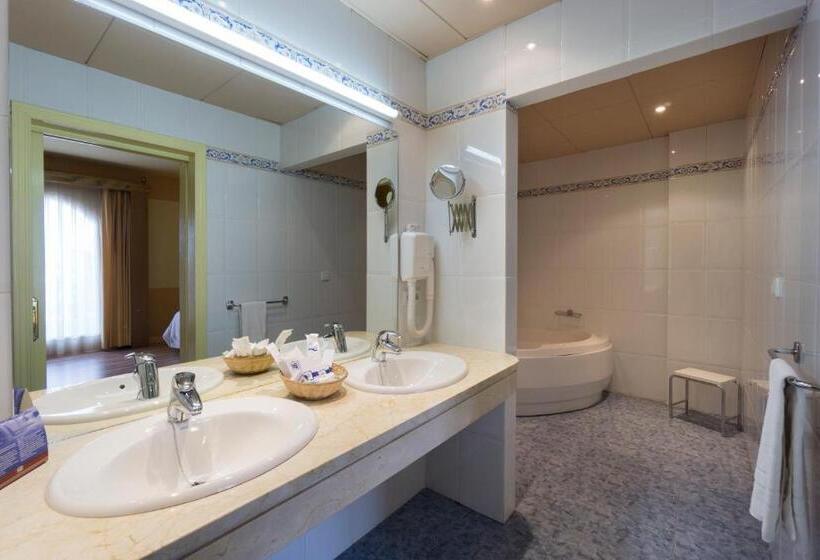 هتل Fuente Las Piedras