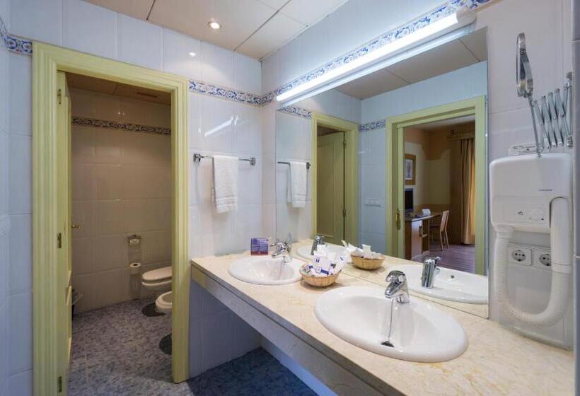 هتل Fuente Las Piedras