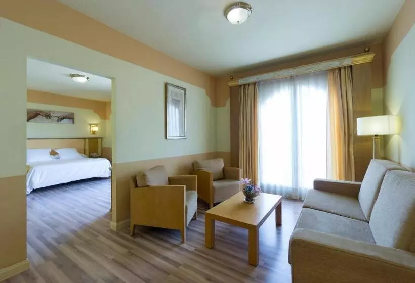 ホテル Fuente Las Piedras