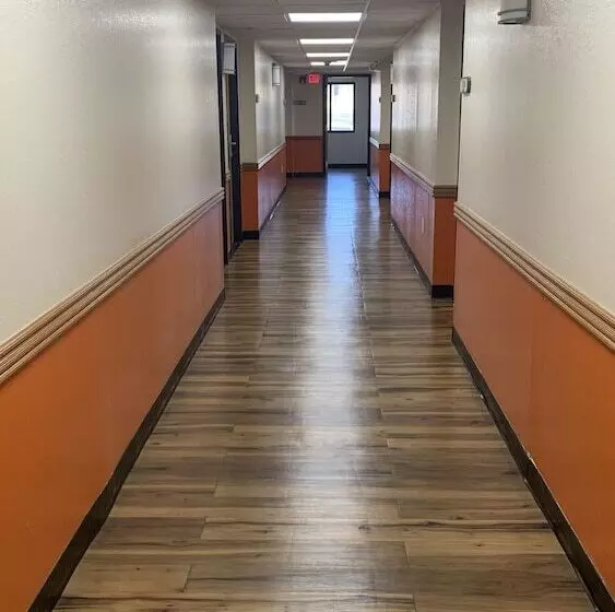 호텔 Regency Inn And Suites