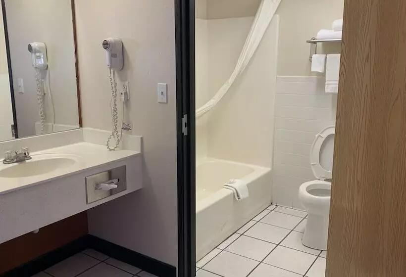 호텔 Regency Inn And Suites