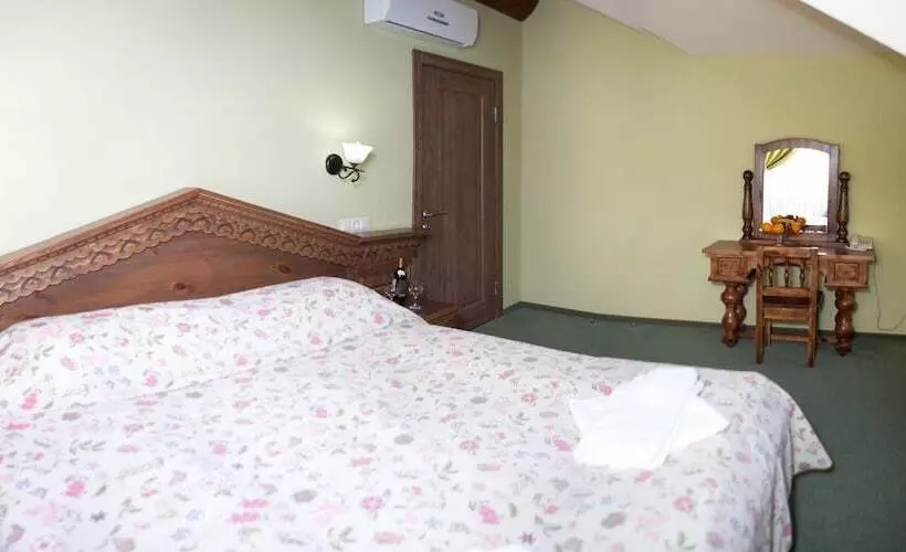 هتل Russkaya Derevnya