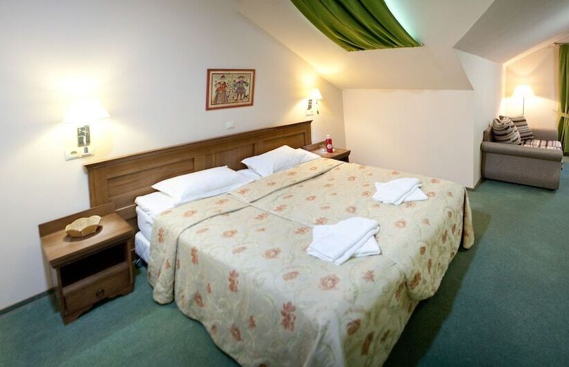 בית מלון כפרי Russkaya Derevnya